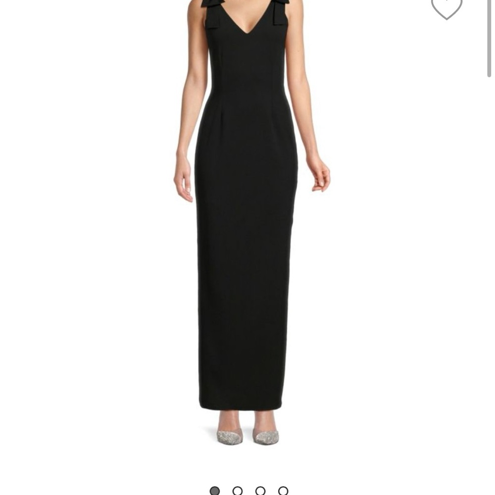 Black Sleeveless V-Neck Gown